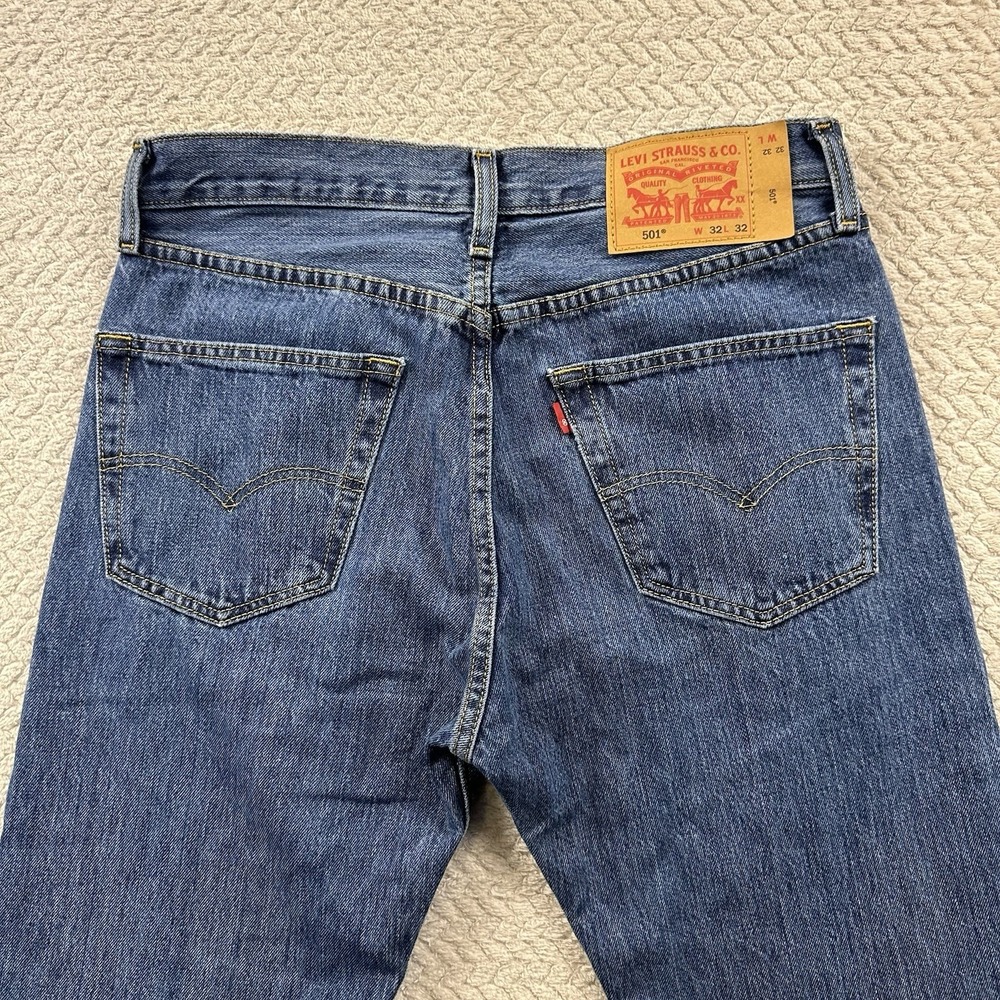 Levi's 501xx Men's Button Fly Jeans 32x32 Blue Denim Casual Work Preppy Modern - Picture 6 of 15
